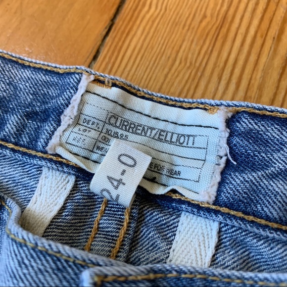 CURRENT/ELLIOT boyfriend rolled short - Picture 5 of 8